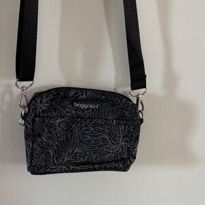 Baggallini Dark Gray Floral Crossbody Bag